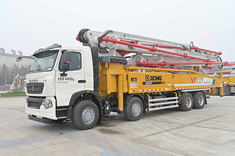 XCMG Official HB58V 58m Cement Concrete Pump Truck Price